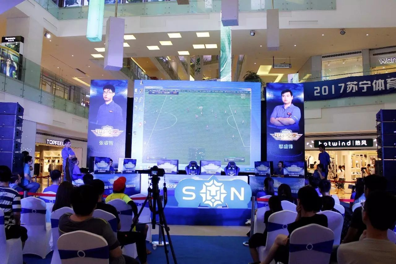 大事即将发生？蝎子王Yike疯狂抓住了他的兄弟 Canna 并取得了3次击杀。 Top Esports 在第一场比赛中输给了KC