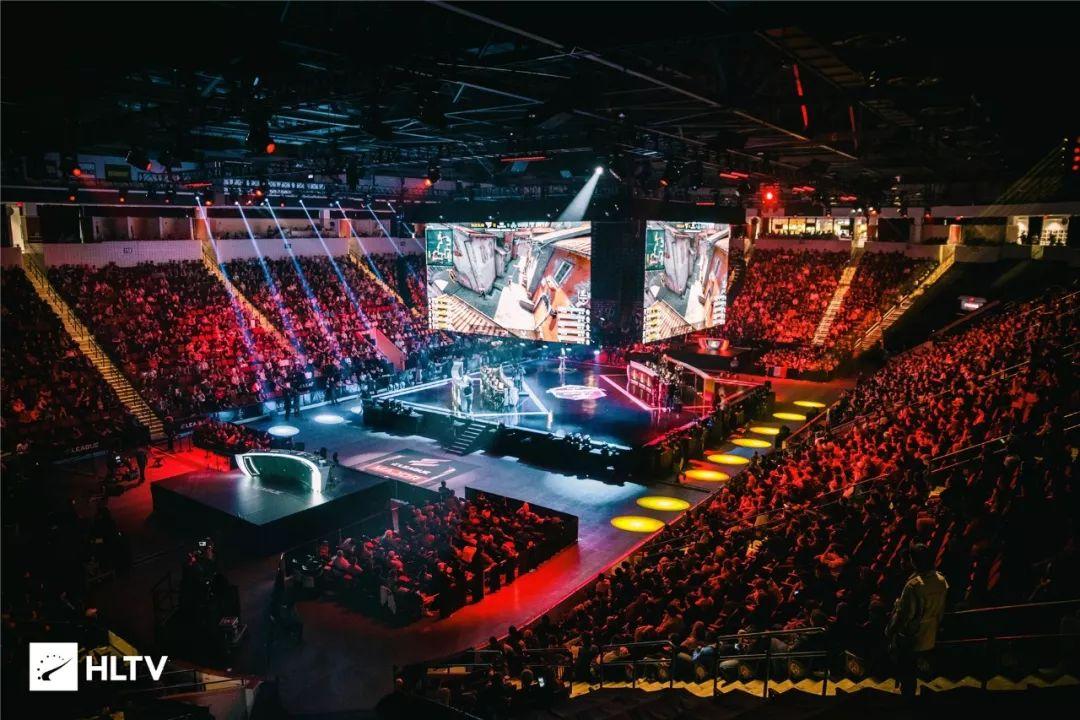 BLG赛后群访 Elk ：打完跟呼吸聊了天，感觉他今天有点惨一直被抓