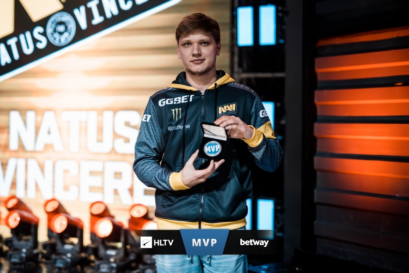 LPL每日TOP5：Zika狂怒基因，侧翼输出控制留人