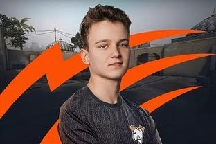 B8 和 Heroic 在 CCT 全球总决赛 2025 中赢得首场比赛