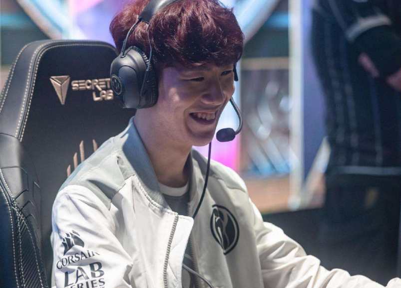 Team WE 官方：前 EDward Gaming 和 Invictus Gaming 的支持者 Vampire 加入团队