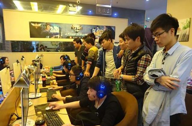 UP官方：遗憾地告别教练 Xiaobai （杨忠赫）。尽管不舍，离别是不可避免的！